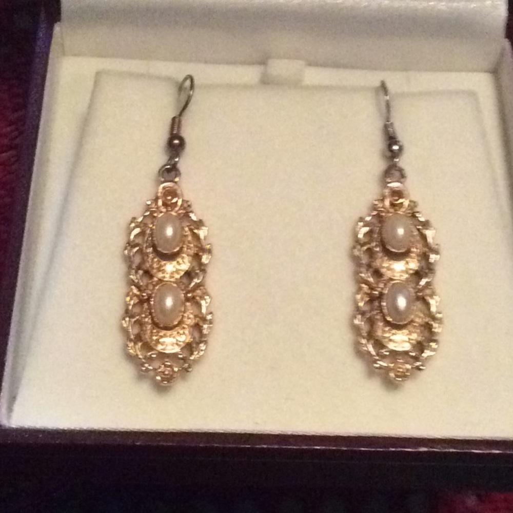 Pearl Swag Drop Earrings